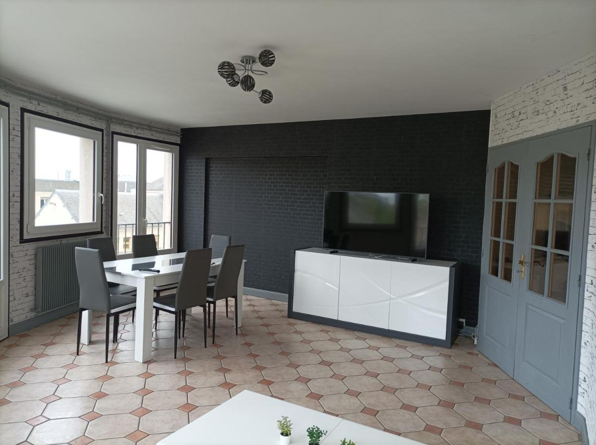 Joli Appartement Type 5 En Centre Ville Шатору Екстер'єр фото