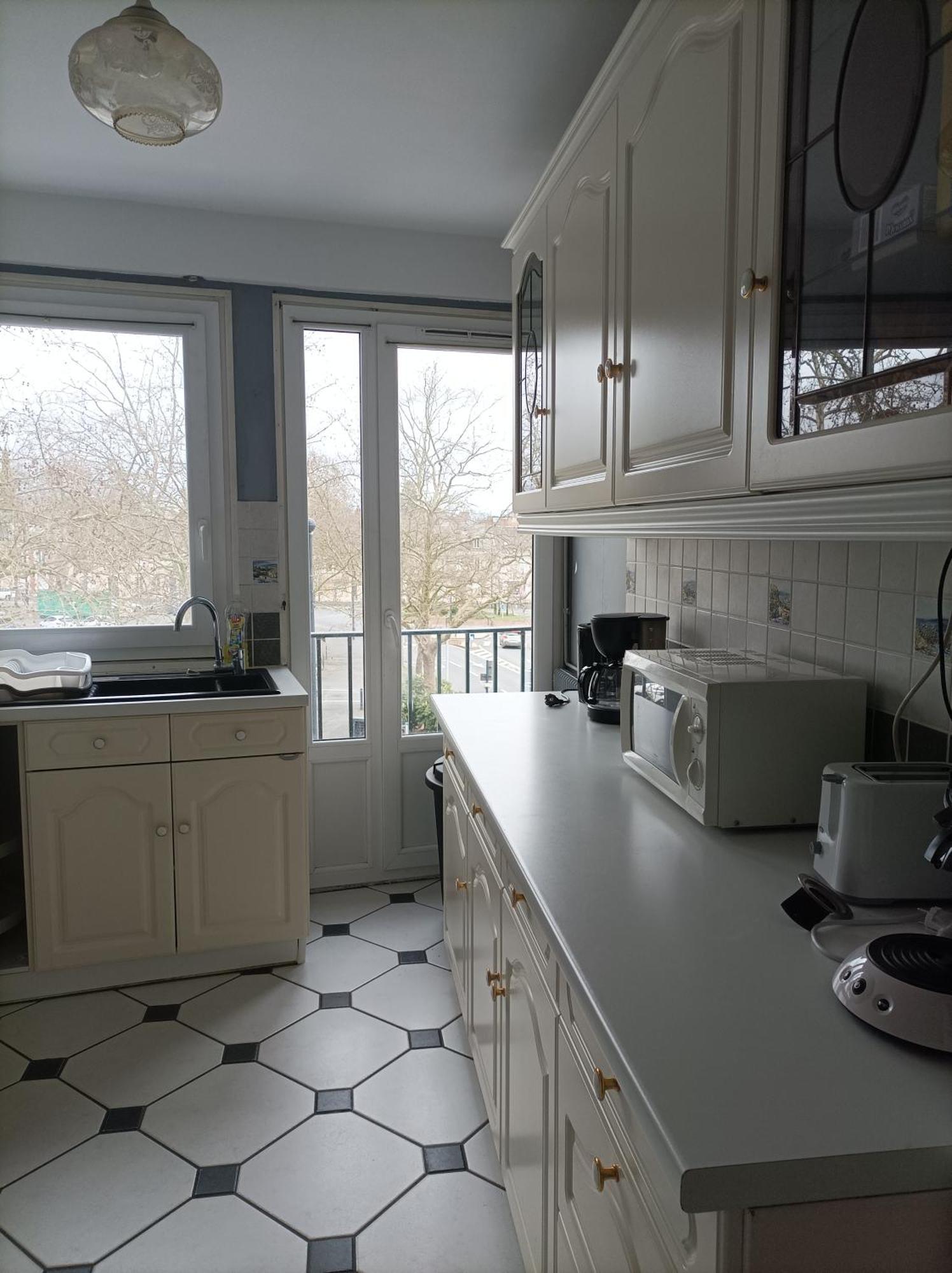 Joli Appartement Type 5 En Centre Ville Шатору Екстер'єр фото